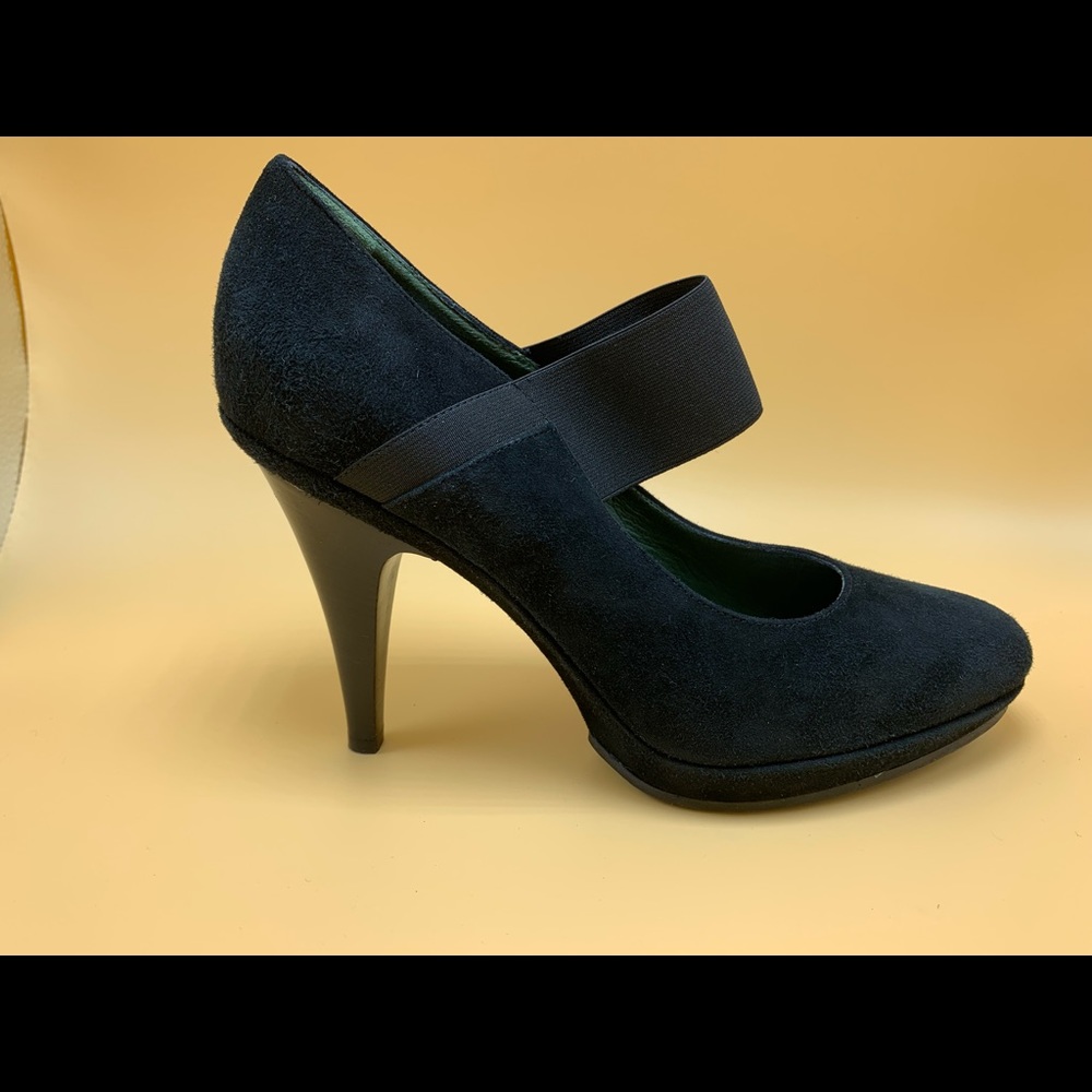 New Italian La Parigina suede pumps, size 38.5
